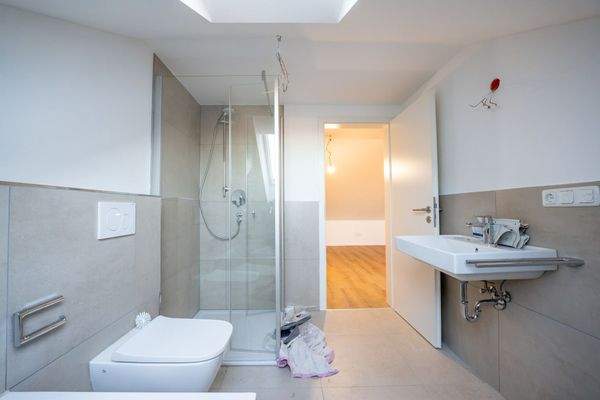 Bad mit barrierefreier Dusche