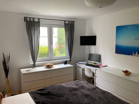 Großes Schlafzimmer