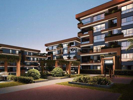 Apartments in a Complex with Pools in Bursa Nilüfer