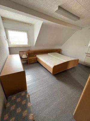 Schlafzimmer DG