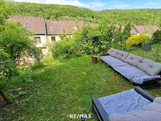 Schattiger Aussichtsplatz am Waldrand