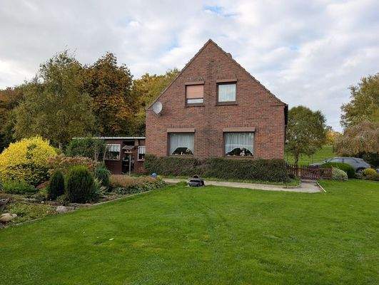 seitl. Ansicht mit Garten