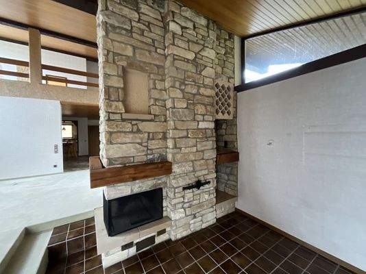 Wohnbereich mit Kamin 2