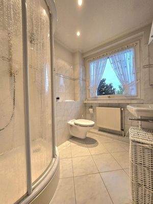 2. Bad, Duschbad 