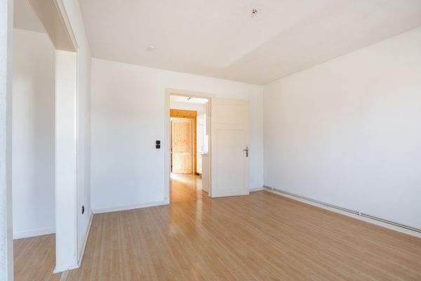 Bad-Bramstedt-Schönes-2-Parteienhaus-mit-sonnigem Garten-37