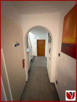 Großzügig: Diele im EG