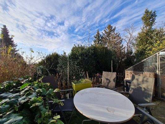 Terrassenansicht Blick in Garten