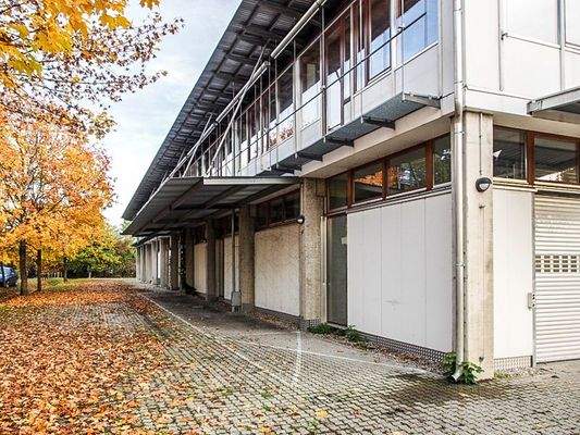 Westseite des Gebäudes