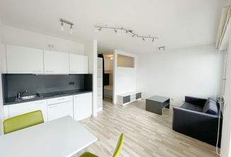 Wohn und Essbereich.jpg