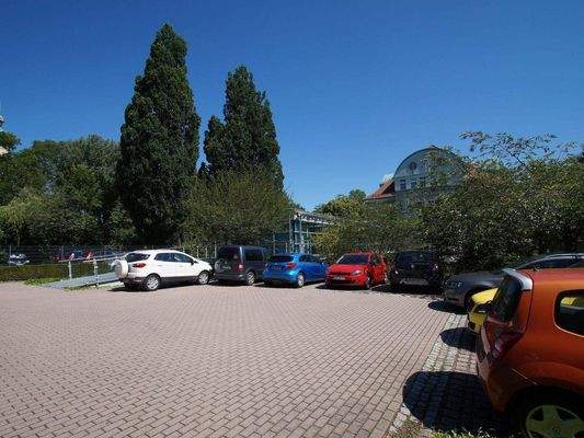 Grundstückseigener Parkplatz