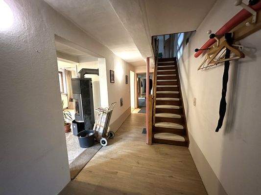 6 flur-doppelhaushaelfte-hilkerode-rkm-immobilienkontor.jpg