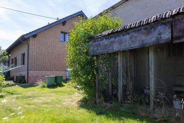 Garten mit Hühnerstall