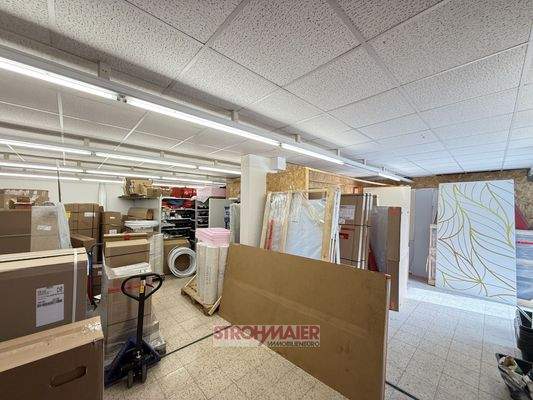 Lager mit sep. Eingang