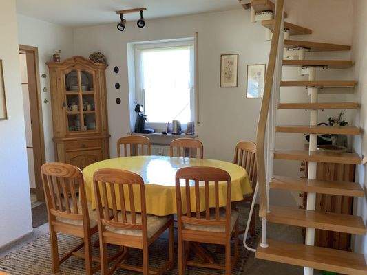 Eingang und Esszimmer