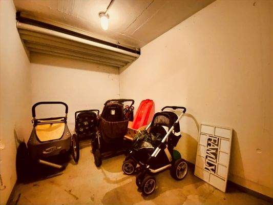 separater Kinderwagenraum