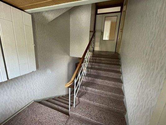 Treppenhaus Eingang Dachg..jpg