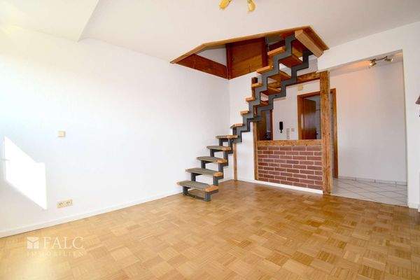 Zugang zur Wohnnutzfläche im Dachgeschoss