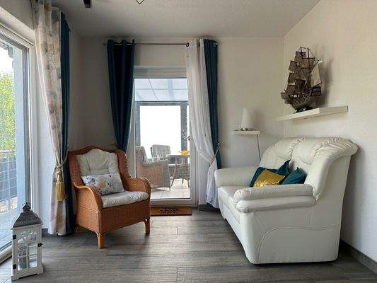 Wohn-/Esszimmer - Ferienwohnung im OG