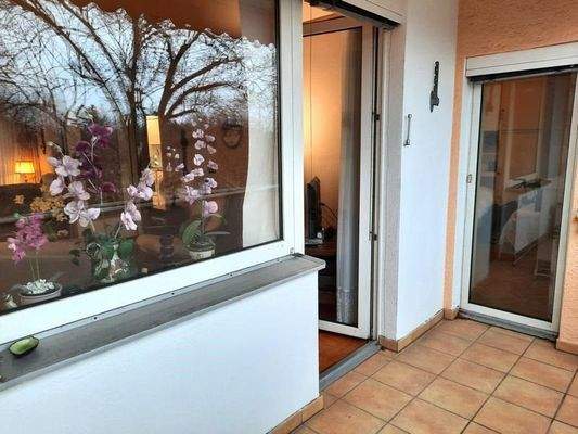 Loggia mit Zugang Wohn- u. Schlafzimmer