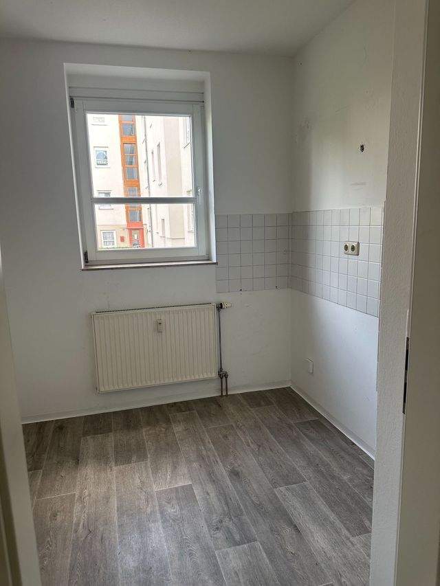 ++ 1-Raum-Wohnung in Reusa mit Balkon, Einbauküche ++ - Photo 1