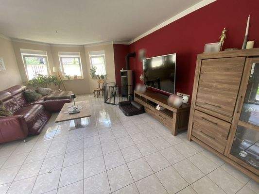 geräumiges Wohn-Esszimmer