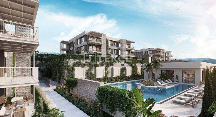 Apartments Close to the Sea in a Gated Complex in Çeşme