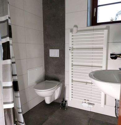 Bad mit ebenerdiger Dusche