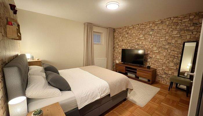 Wohnlicher Keller KI-Homestaging