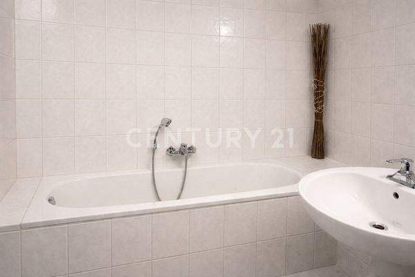 Badezimmer mit Badewanne