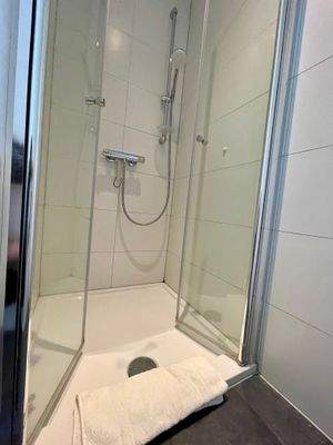 bodengleiche Dusche.jpeg