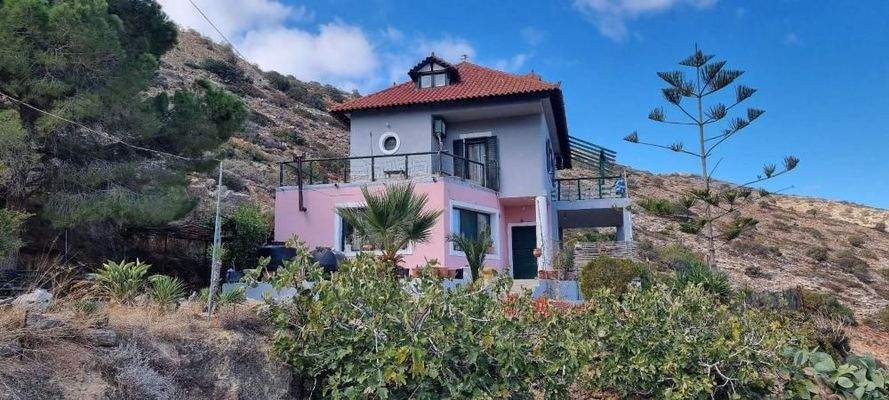 Kreta, Agia Pelagia: Freistehendes Haus mit traumhaftem Meerblick zu verkaufen