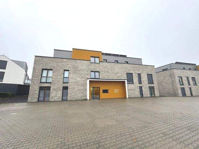Exklusive, neuwertige 3 Zimmer Wohnung mit großem Balkon und EBK in Ibbenbüren zu vermieten - Photo 1