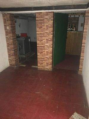 Eingang zu Keller und Partyraum .jpg