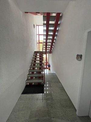 32 repräsentatives Treppenhaus