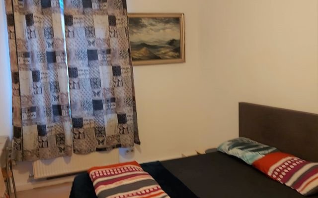 Zimmer mieten Stuttgart zeitwohnen urbanbnb 5.jpg