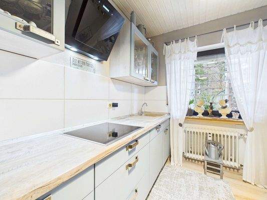 Vielseitiges Zweifamilienhaus in Dillingen, Pachtener Heide