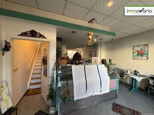 Hauseingang/ Ladenlokal