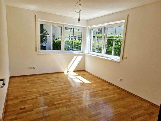 Großes Schlafzimmer