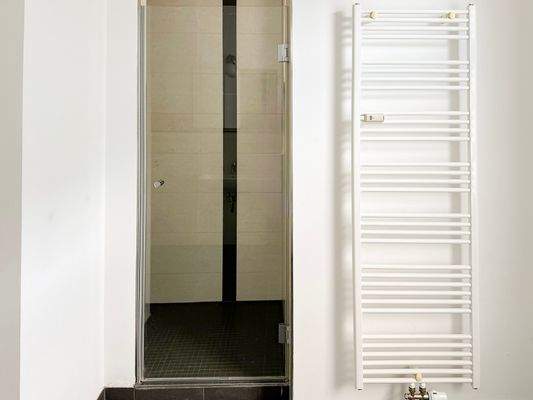 Zugang zur Dusche 