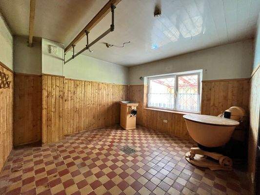 ehem. Fleischerei bzw. Werkstatt  (6)