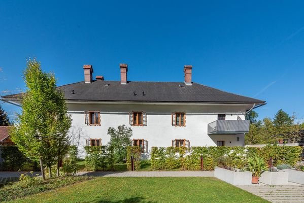 ebenerdig - Arbeiten im historischem Herrenhaus