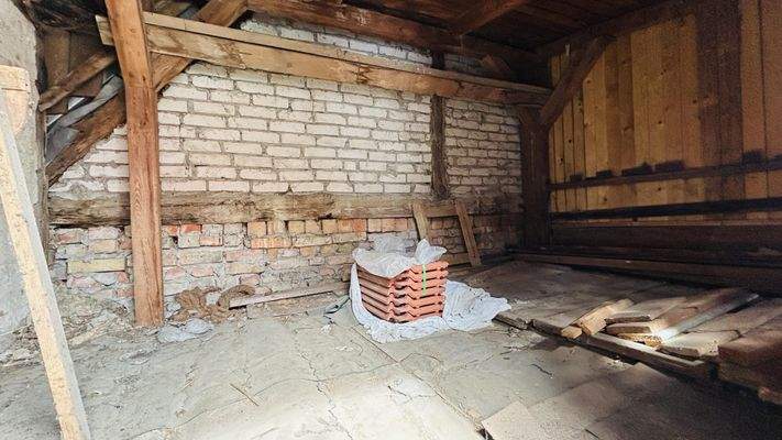 Dach über dem Abstellraum