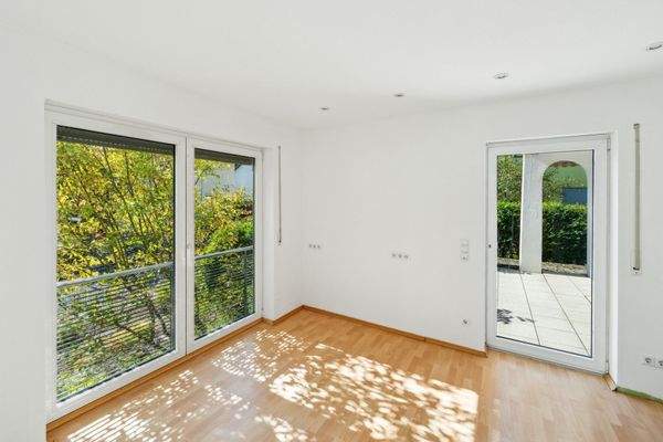 Büro im Erdgeschoss