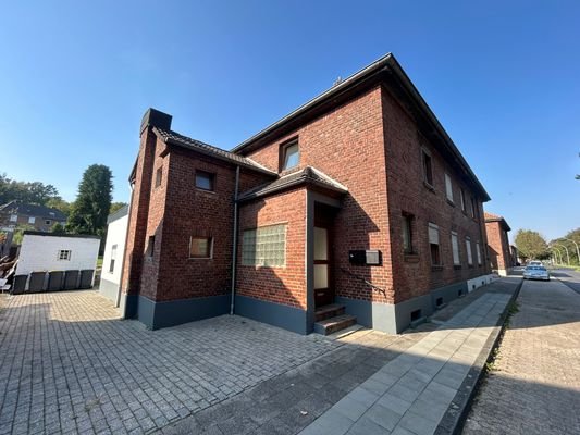 1.1 Hausansicht