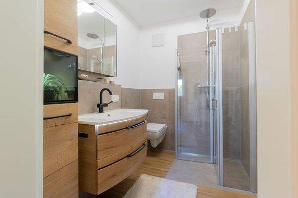 Duschbad mit bodengleicher Dusche