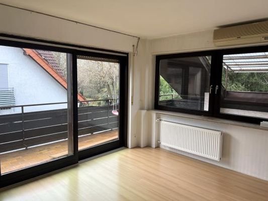 1.OG Wohnzimmer Balkon
