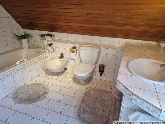 13 OG Tageslichtbad b