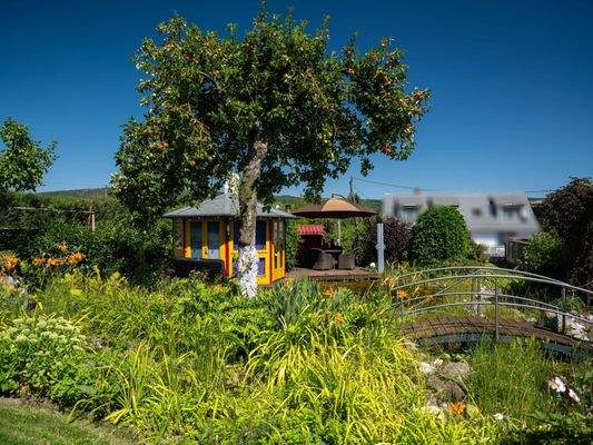 Häuschen am Naturpool