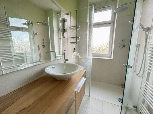 Badezimmer 2/bathroom 2