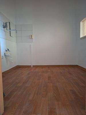 Küche mit praktischer Durchreiche